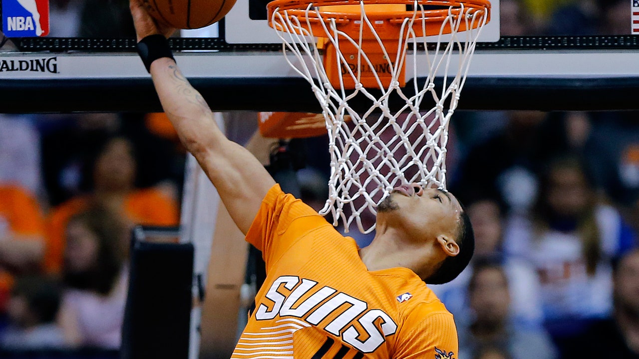 Suns hold off Pistons, close in on eighth seed